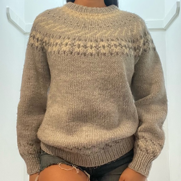 🧶✨ Unisex Vintage Knit Sweater – Timeless Style! ✨🧶 - Picture 1 of 11
